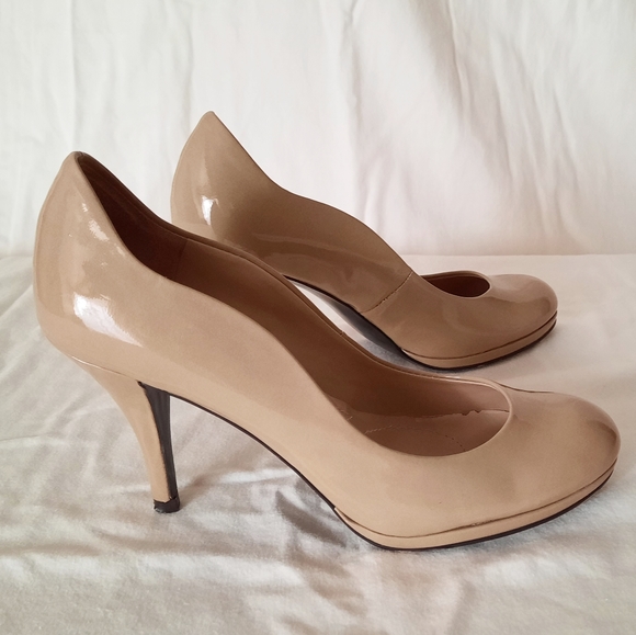 Tahari Colette Heels, Toast, 6.5 - Picture 1 of 5